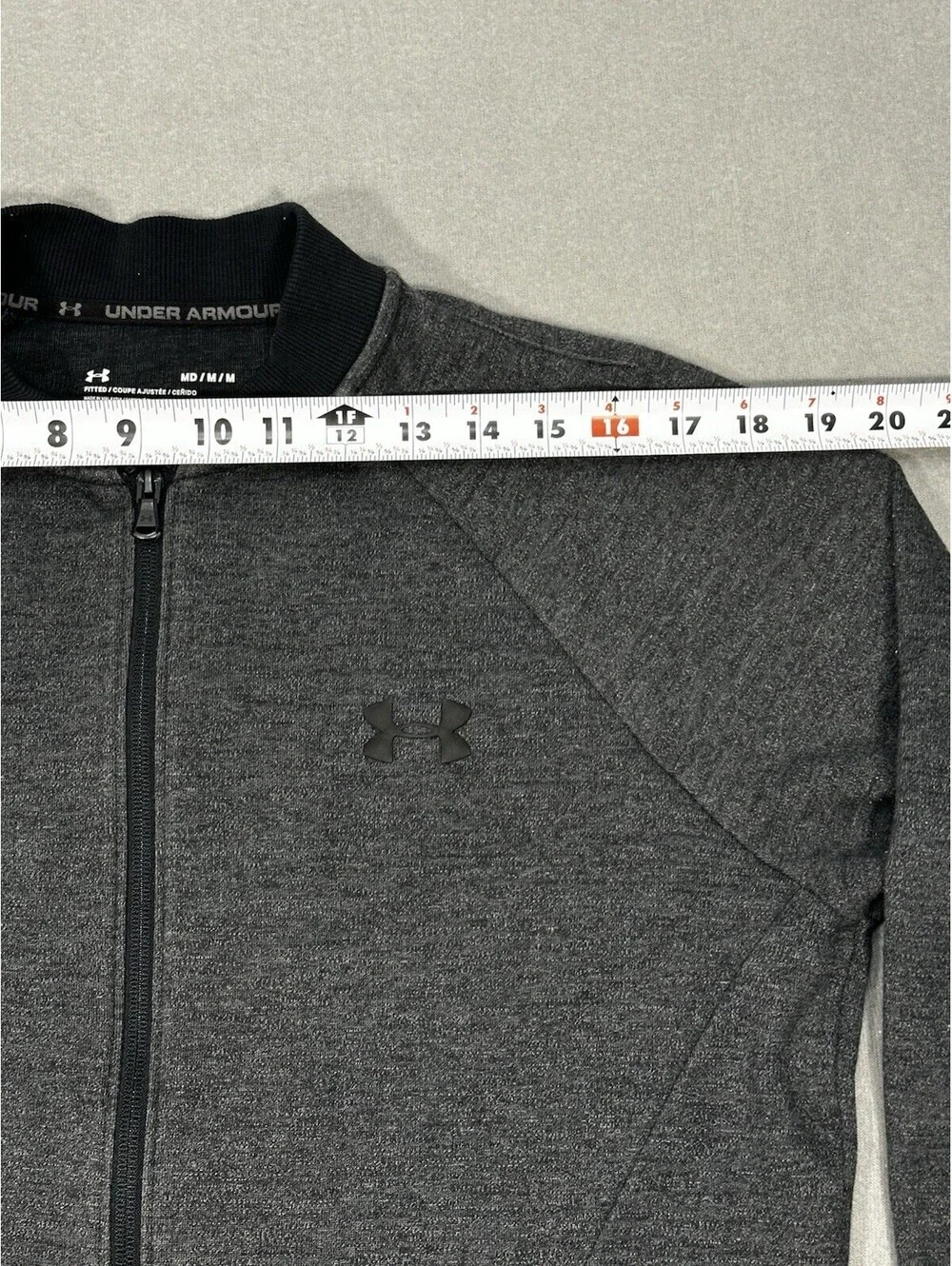 Under Armour Men’s Medium Fitted Full Zip Jacket Gray Athletic Activewear
